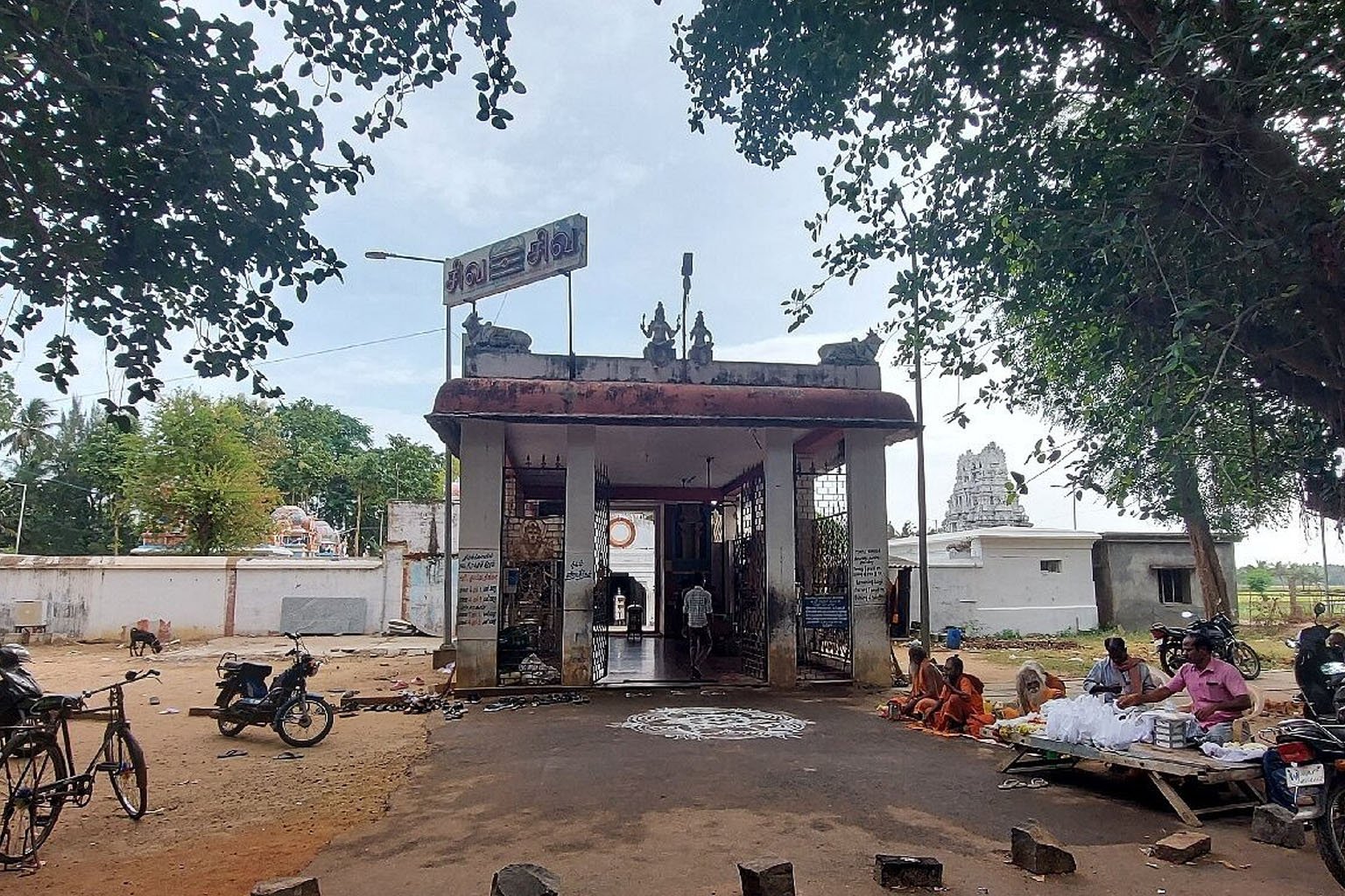 Thingaloor Temple 